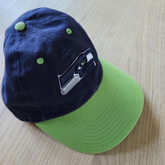 Seattle Seahawks Baseball Cap - Picture 2 of 6